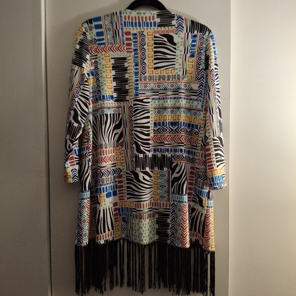 Liquid Knits Colorful Patterned Open Front Women's Fringe Tunic Jacket - Picture 3 of 5